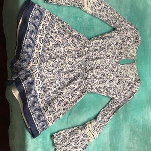 Hollister romper. Never worn. Only tried on.